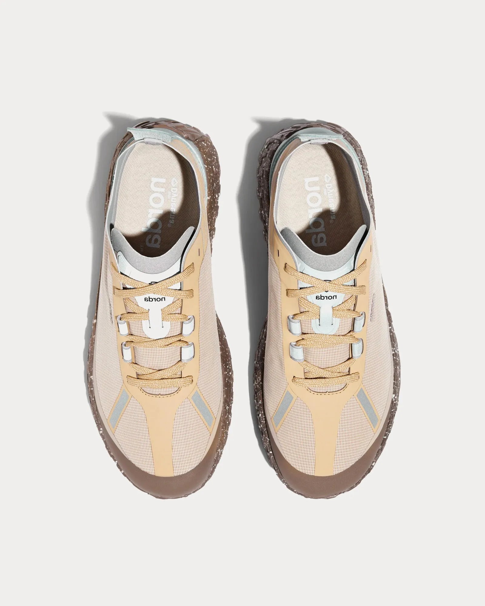 001 Regolith W Running Shoes