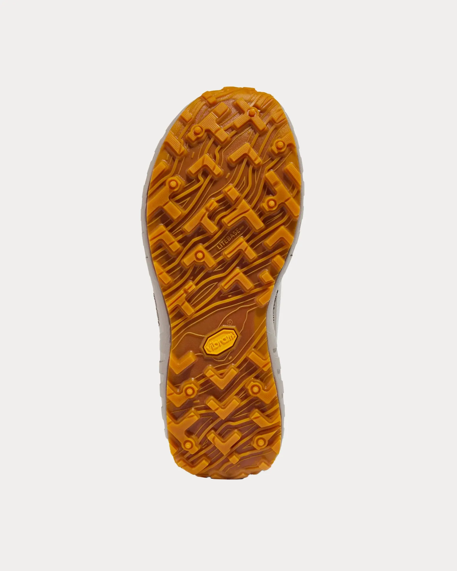 003 M Cinder Running Shoes