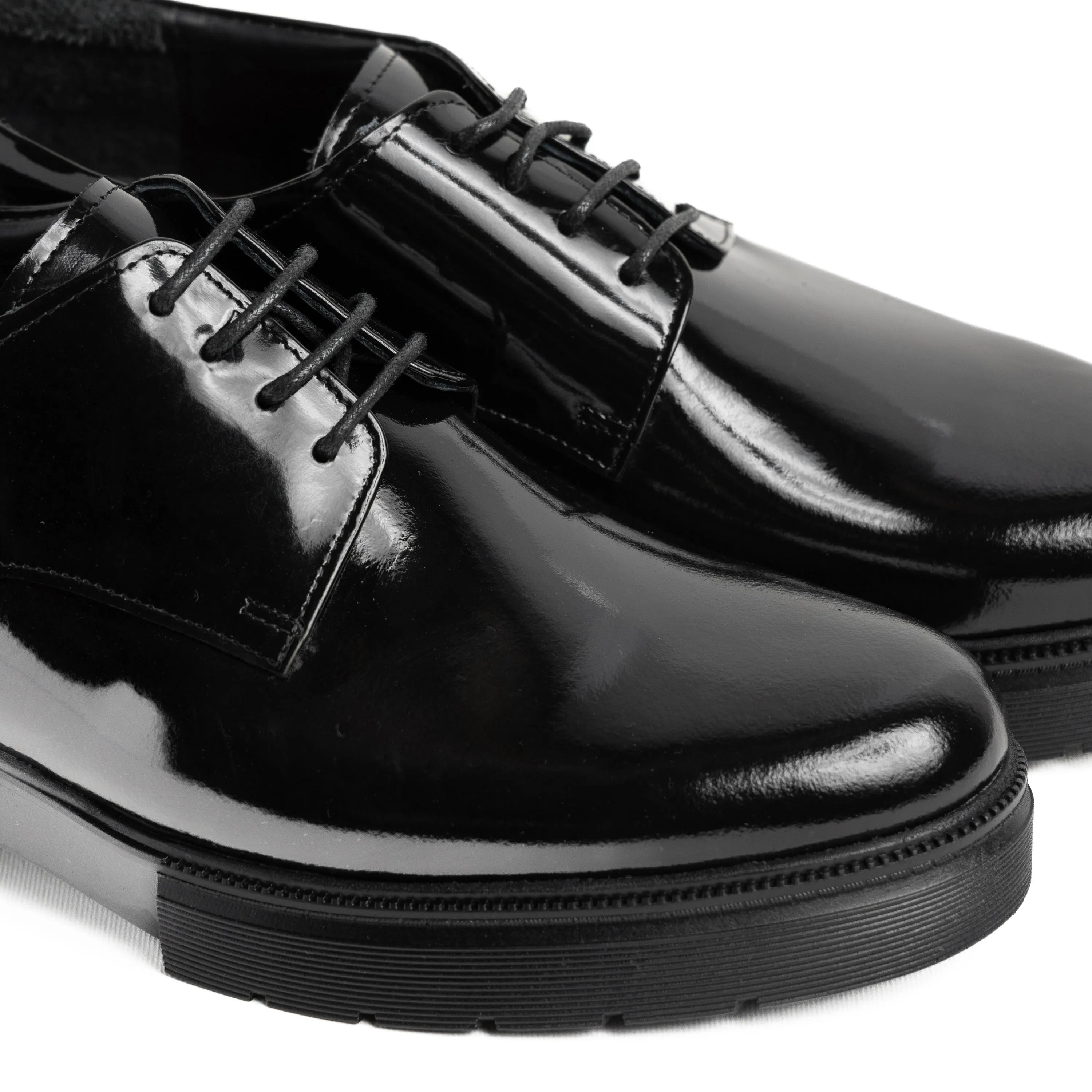 Black Chunky Plain Classic Verne