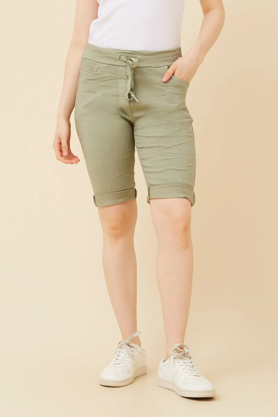 EMRYN SOLID SHORTS