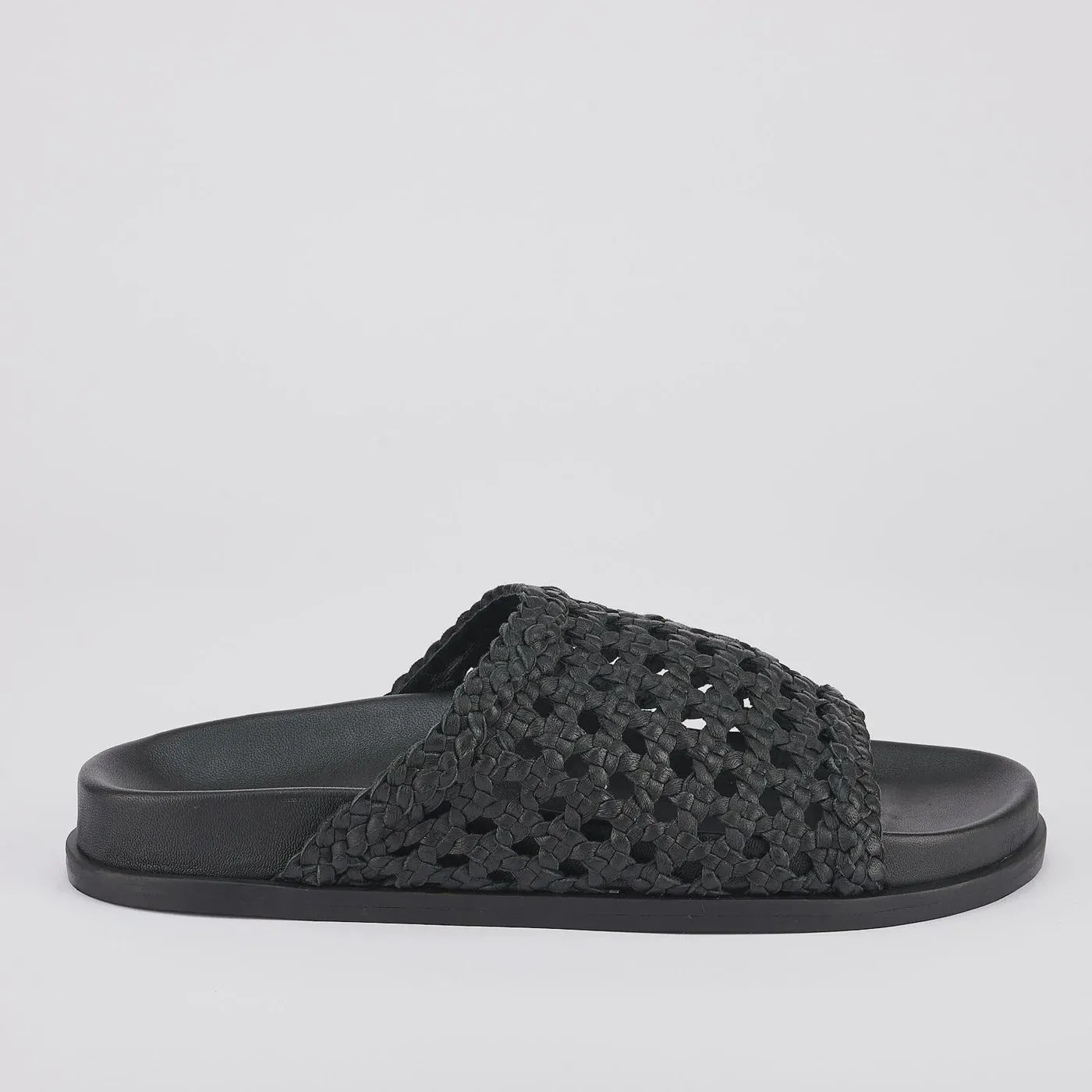 Macra Footbed Black